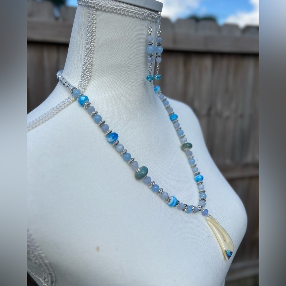 Aquamarine, Vintage Glass, Vintage Māori Hook and Silver Necklace Set - Picture 7 of 12